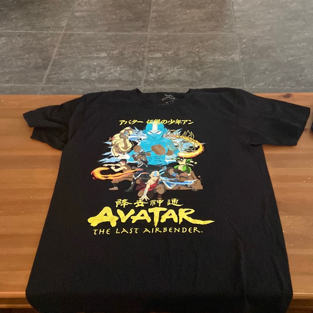Avatar medium shirt